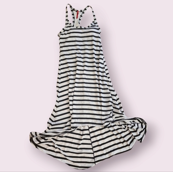 Spanx Beach Cover Dress - Picture 2 of 16